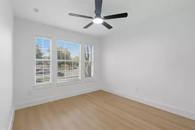 7034 Lo Chalmers Lane, Garland, TX 75043 - Photo 14