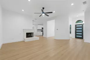 7034 Lo Chalmers Ln, Garland, TX 75043 - Photo 8