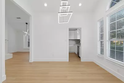 7034 Lo Chalmers Lane, Garland, TX 75043 - Photo 6