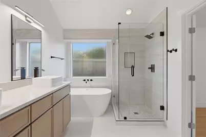 7034 Lo Chalmers Lane, Garland, TX 75043 - Photo 22