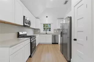 7034 Lo Chalmers Ln, Garland, TX 75043 - Photo 12