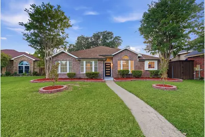 7034 Lo Chalmers Lane, Garland, TX 75043 - Photo 2