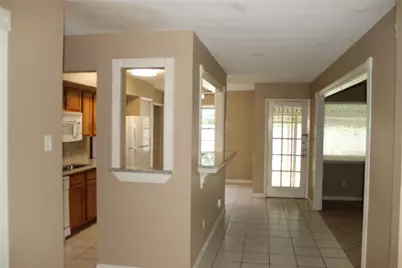 2834 Hollandale Lane, Farmers Branch, TX 75234 - Photo 2
