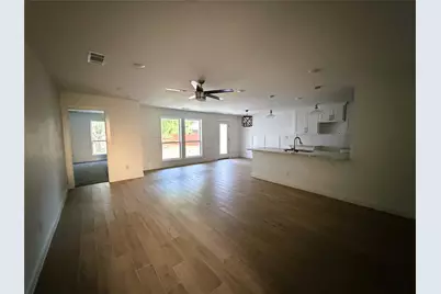 5109 Uvalde Court, Granbury, TX 76048 - Photo 4