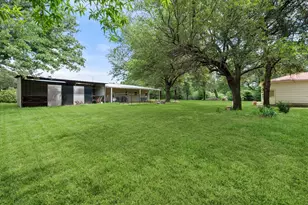 126 Smallwood Ct, Springtown, TX 76082 - Photo 1