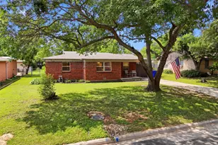 807 Elizabeth Blvd, Granbury, TX 76048 - Photo 34