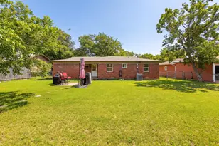 807 Elizabeth Blvd, Granbury, TX 76048 - Photo 30