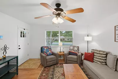 807 Elizabeth Boulevard, Granbury, TX 76048 - Photo 10
