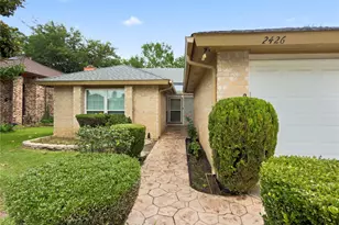 2426 Sutton Dr, Arlington, TX 76018 - Photo 2
