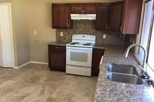 4905 Avery Cir, The Colony, TX 75056 - Photo 2