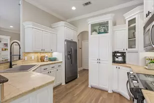 302 Edinburgh, Waco, TX 76712 - Photo 14