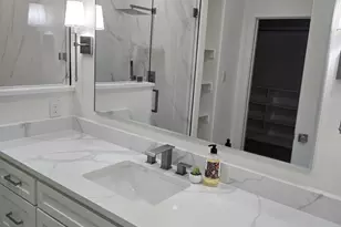 5259 St Charles Ave, Dallas, TX 75223 - Photo 2