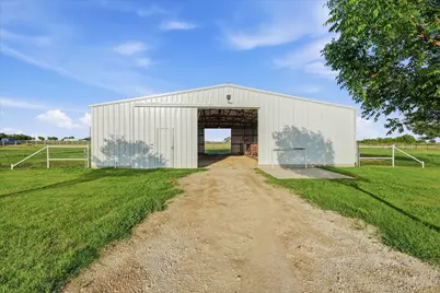 2500 County Road 332, Era, TX 76238 - Photo 32