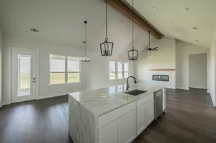 10611 Winter Wheat Ln, Venus, TX 76084 - Photo 12