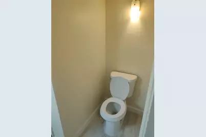 2039 W Walnut Street, Garland, TX 75042 - Photo 16