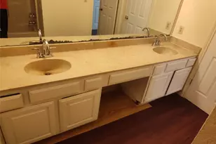 2039 W Walnut St, Garland, TX 75042 - Photo 6
