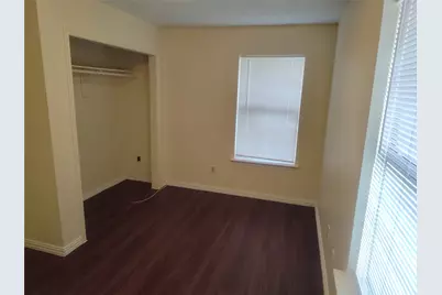 2039 W Walnut Street, Garland, TX 75042 - Photo 8