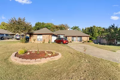 5422 Peninsula Way, Garland, TX 75043 - Photo 2