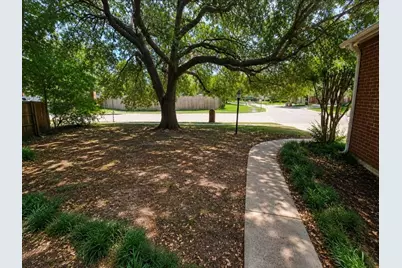 6701 Ashmont Drive, Plano, TX 75023 - Photo 10