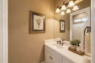 2726 Country Club Rd, Pantego, TX 76013 - Photo 16