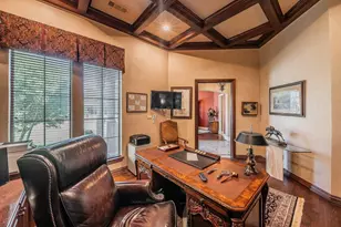 2726 Country Club Rd, Pantego, TX 76013 - Photo 2