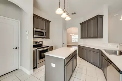 10413 Trevino Lane, Benbrook, TX 76126 - Photo 4