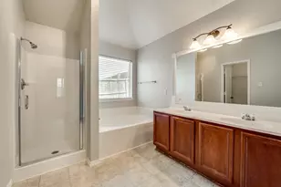 10413 Trevino Ln, Benbrook, TX 76126 - Photo 10