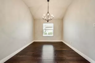 10413 Trevino Ln, Benbrook, TX 76126 - Photo 8