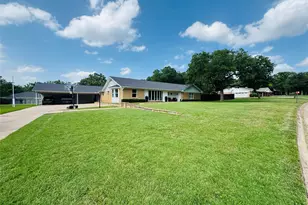 1423 Oak Hills Dr, Graham, TX 76450 - Photo 22