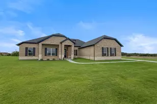 204 Slimp Blf, Azle, TX 76020 - Photo 20