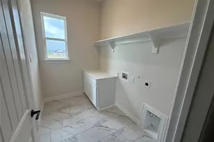 204 Slimp Blf, Azle, TX 76020 - Photo 10