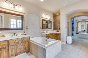 2017 Ironside Dr, Lewisville, TX 75056 - Photo 4