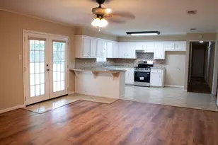 1008 Fairway Ln, Mexia, TX 76667 - Photo 4
