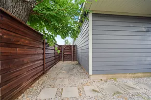 10447 Sylvia Dr, Dallas, TX 75228 - Photo 38