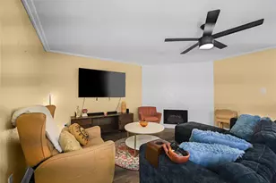 10447 Sylvia Dr, Dallas, TX 75228 - Photo 18