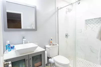 8512 Londonderry Lane, Dallas, TX 75228 - Photo 10