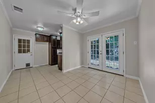 1801 Anderson St, Irving, TX 75062 - Photo 4
