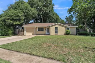 1801 Anderson St, Irving, TX 75062 - Photo 1