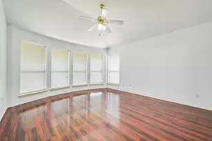700 N Emma Dr, Arlington, TX 76002 - Photo 8