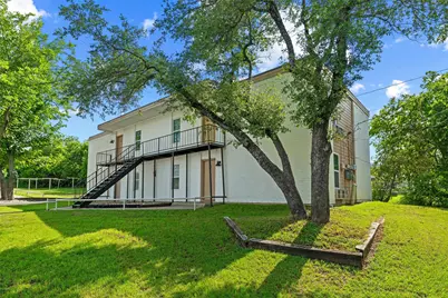 312 W Rentz Street, Weatherford, TX 76086 - Photo 2