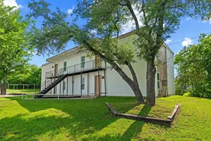 312 W Rentz St, Weatherford, TX 76086 - Photo 2