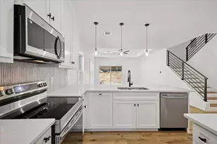3058 Hardy St, Fort Worth, TX 76106 - Photo 8
