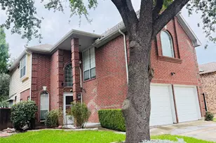 434 Moonlight Way, Irving, TX 75063 - Photo 2