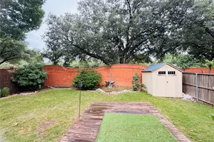 434 Moonlight Way, Irving, TX 75063 - Photo 24