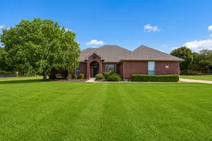 2606 Ash Dr, Saint Paul, TX 75098 - Photo 2