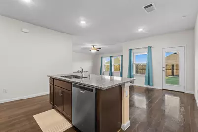 513 Spur Ridge, Princeton, TX 75407 - Photo 4