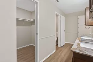 4202 Indian Creek Ct, Granbury, TX 76049 - Photo 24