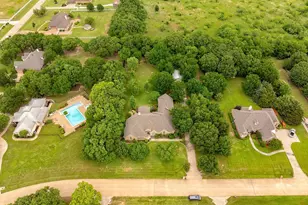 7301 Stallion St, Denton, TX 76208 - Photo 2