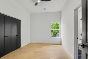 2220 Bombay Ave, Dallas, TX 75235 - Photo 10