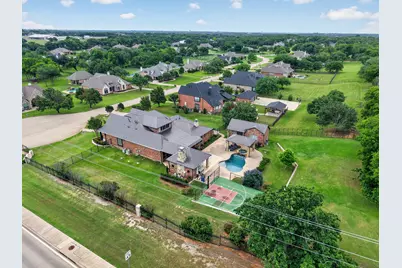 102 W Carruth Lane, Double Oak, TX 75077 - Photo 6